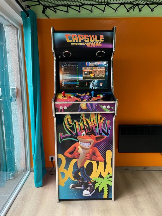 Capsule Forever Young - Jacuzzi - Sauna - Billard - Arcade De Jeux - Netflix & Home Cinema - Ping Pong Hastiere-par-dela Eksteriør billede