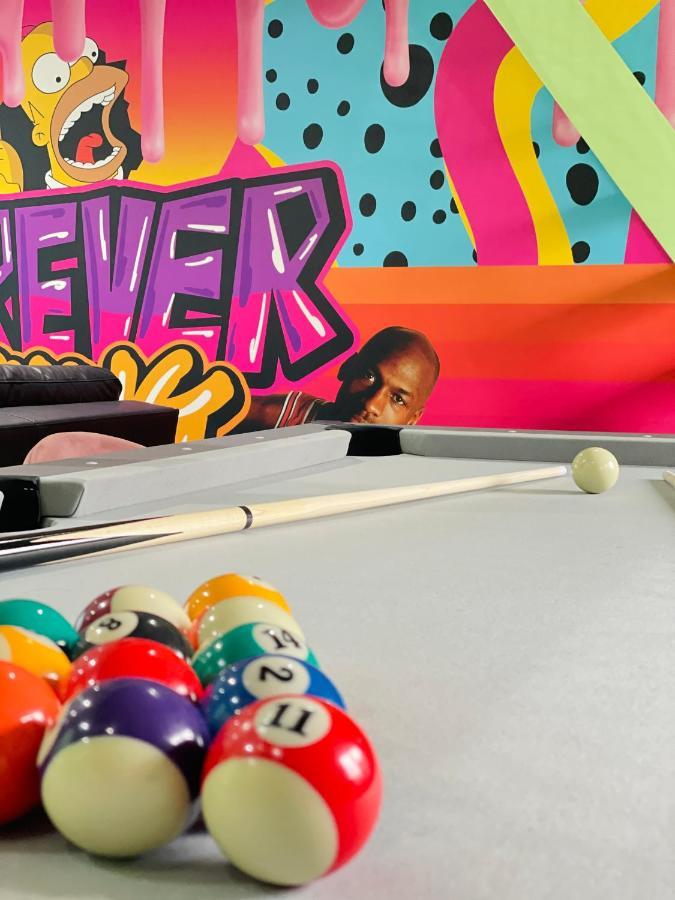 Capsule Forever Young - Jacuzzi - Sauna - Billard - Arcade De Jeux - Netflix & Home Cinema - Ping Pong Hastiere-par-dela Eksteriør billede