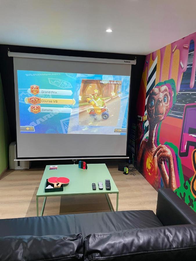 Capsule Forever Young - Jacuzzi - Sauna - Billard - Arcade De Jeux - Netflix & Home Cinema - Ping Pong Hastiere-par-dela Eksteriør billede