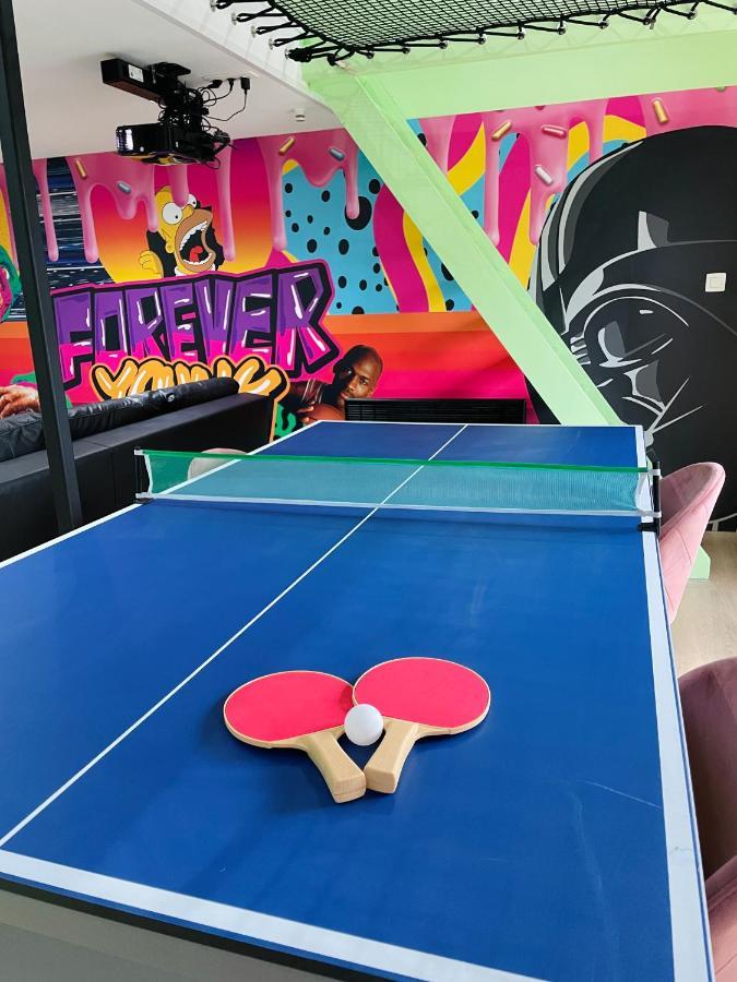 Capsule Forever Young - Jacuzzi - Sauna - Billard - Arcade De Jeux - Netflix & Home Cinema - Ping Pong Hastiere-par-dela Eksteriør billede
